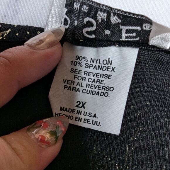 Vtg 1990s PSE Black Ivory Floral Print Stretch Nylon Jersey Short Sleeve Top 2X - Picture 4 of 4